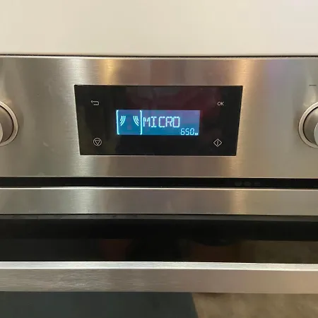 Large 150 M2 Apartment, View And Location ! Lägenhet *