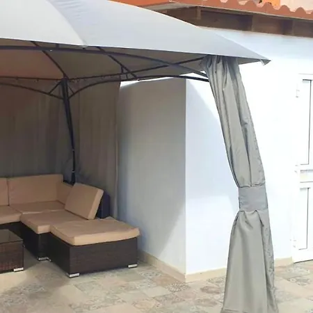 Large 150 M2 Apartment, View And Location ! Lägenhet